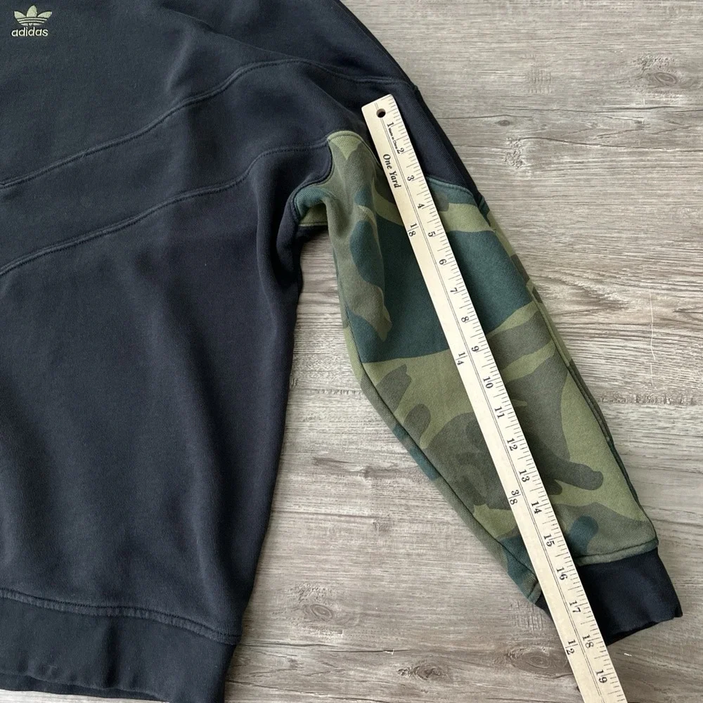 adidas Originals Camo Crew Sweatshirt Mens XLarge Fleece